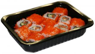 Упаковка суши в лотки